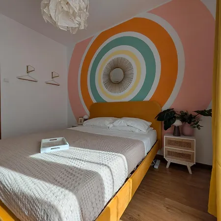 Lola Apartment *